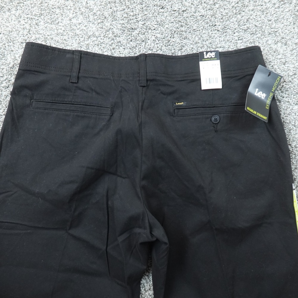 NEW Lee Pants Mens 36X30 Black Chino Extreme Motion Straight Flat Front Stretch